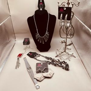 PAPARAZZI 8 PIECE JEWERLY BUNDLE